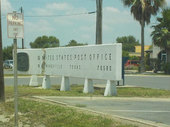 994 E Hidalgo Ave, Raymondville, TX 78580